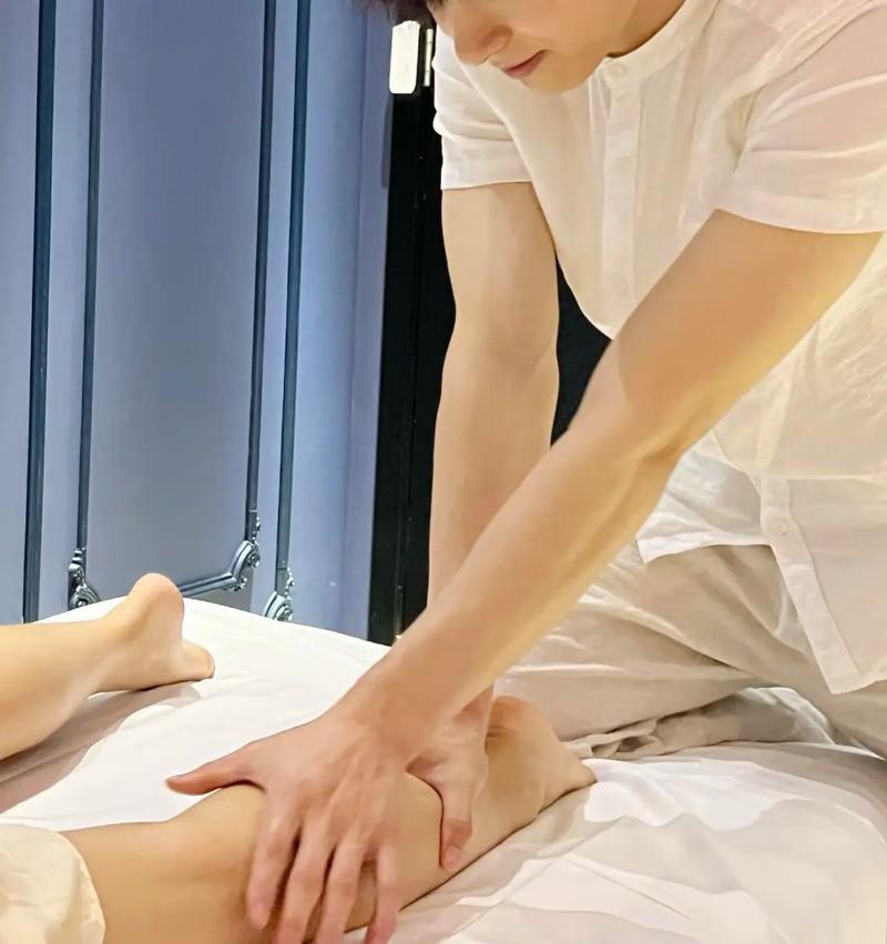 亚洲熟女一区二区免费的相关介绍