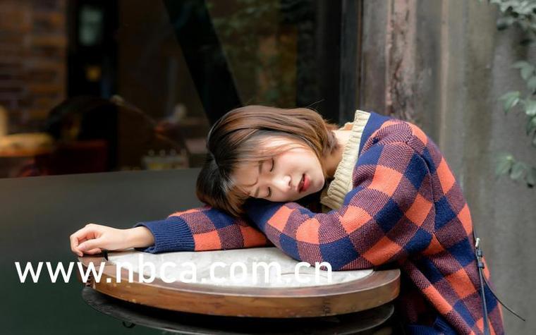 女性分泌物是黄色的是什么原因的相关介绍