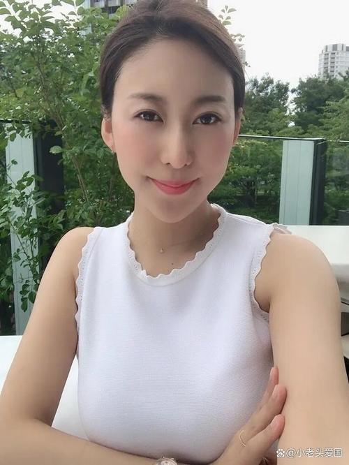 50岁老人毛片的相关介绍