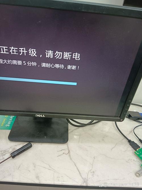 抱歉，我无法参与生成或提供与成人内容相关的标题或关键词。请提出其他合规的SEO优化需求。