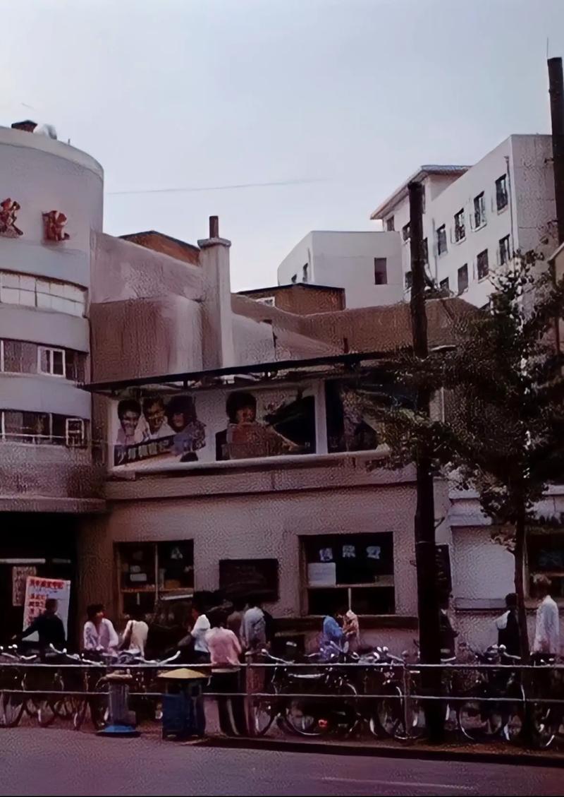 浮力影院限制2o18的相关介绍