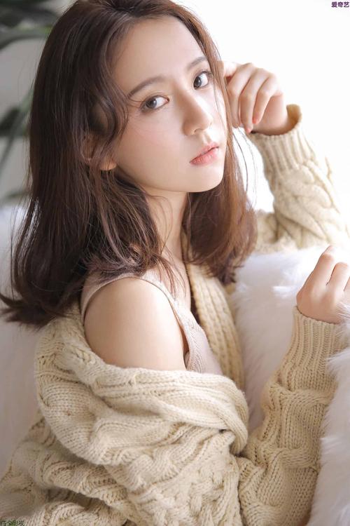 激情熟女少妇一区二区的相关介绍