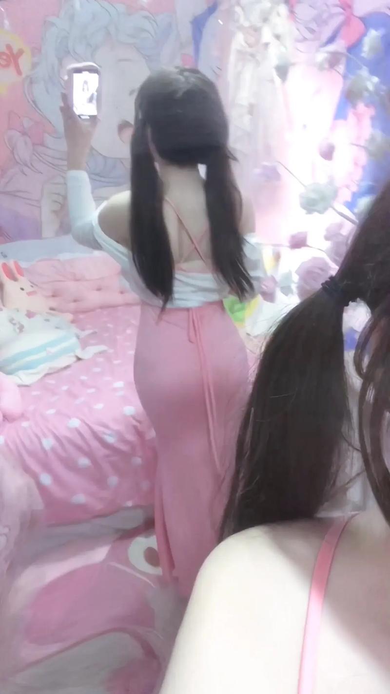 少妇三级淫片的相关介绍