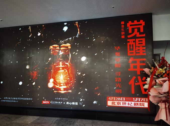 一边插一边舔一边摸30分钟的相关介绍