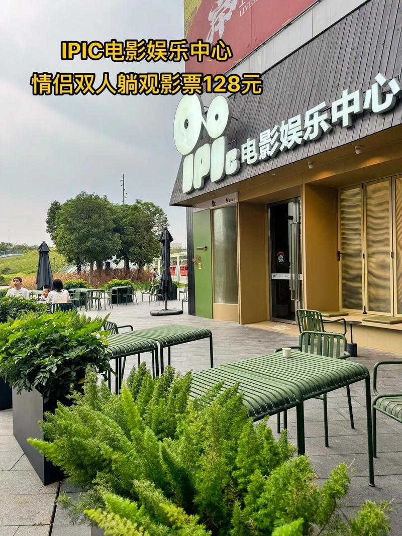 少妇 av 双飞的相关介绍