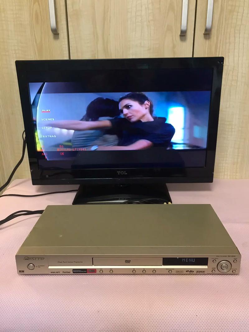 女性下体分泌物黄色的相关介绍