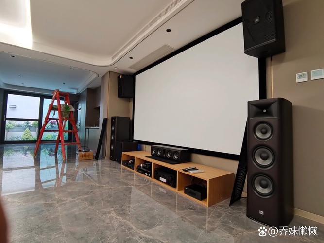 一边吻一边摸一边爽一边叫床的相关介绍