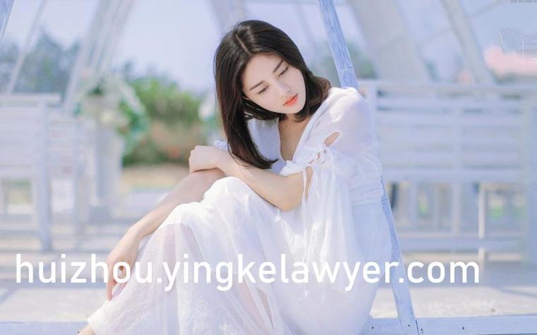 张靓颖大尺度写真的相关介绍