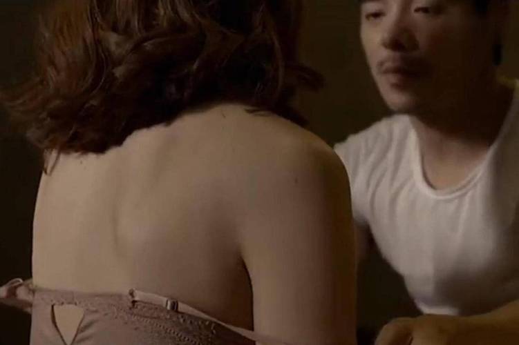 性姿势美女的相关介绍