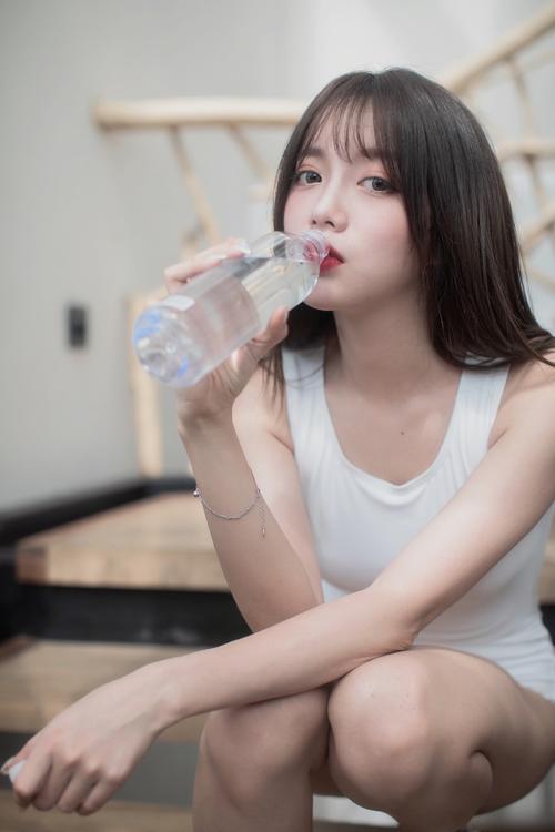 成人免费熟妇av的相关介绍