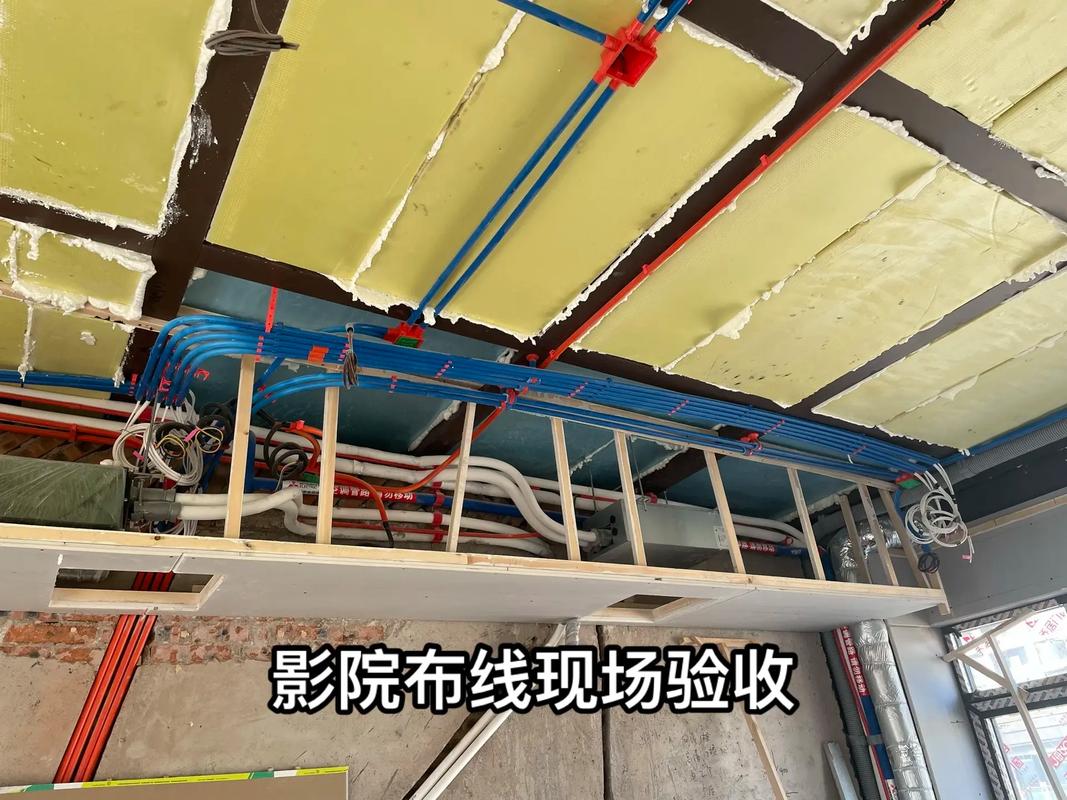 一边脱一边摸一边爽的相关介绍