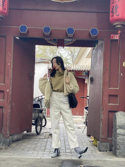 女黄色录像,特级黄色录像的相关介绍