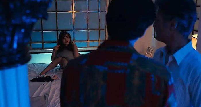 美女被各种姿势操舒服的相关介绍