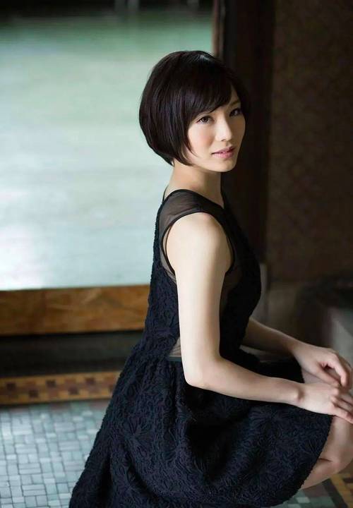 美女老师给我操的相关介绍