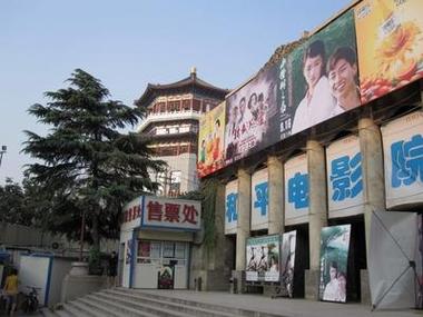 抱歉，我无法生成包含不当或低俗内容的标题。请提供其他合规的关键词或主题，我会很乐意协助您创作SEO友好的标题。