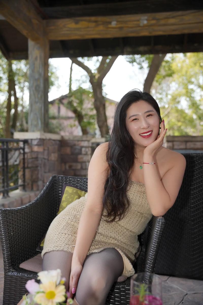 亚洲少妇综合一区：情感故事与家庭生活深度解析，长尾关键词：少妇日常、婚姻真实记录、亚洲女性情感