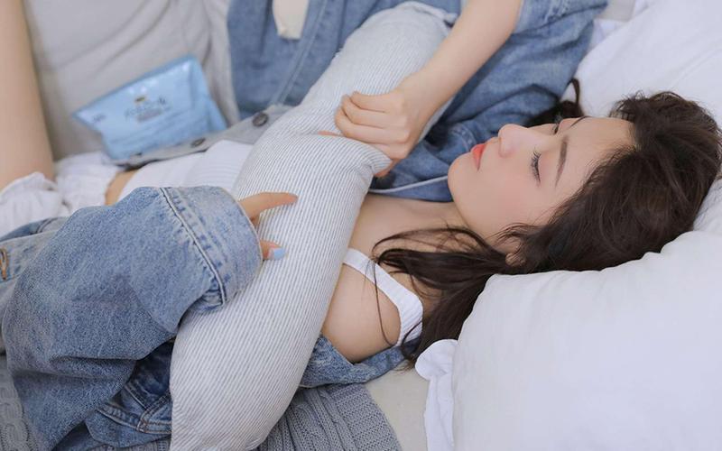射入受奸人妻娇嫩的花心的相关介绍