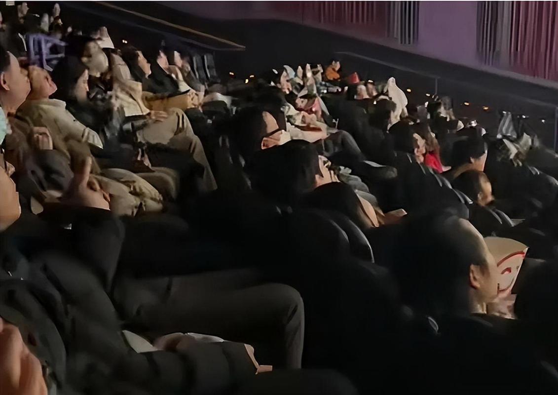 操嫌弃我老师操我女老师的相关介绍