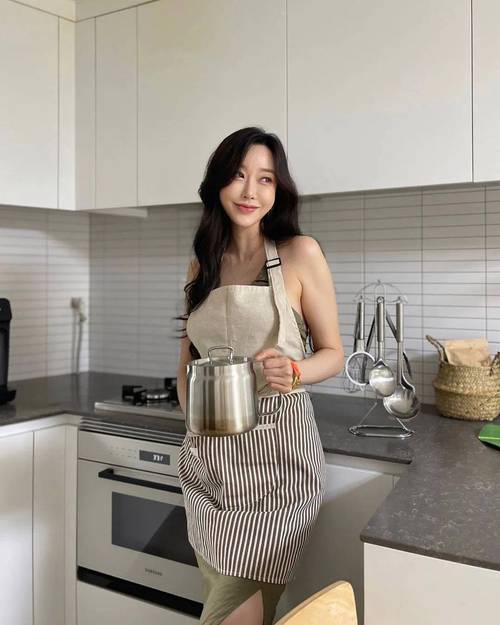 人妻被日小说的相关介绍