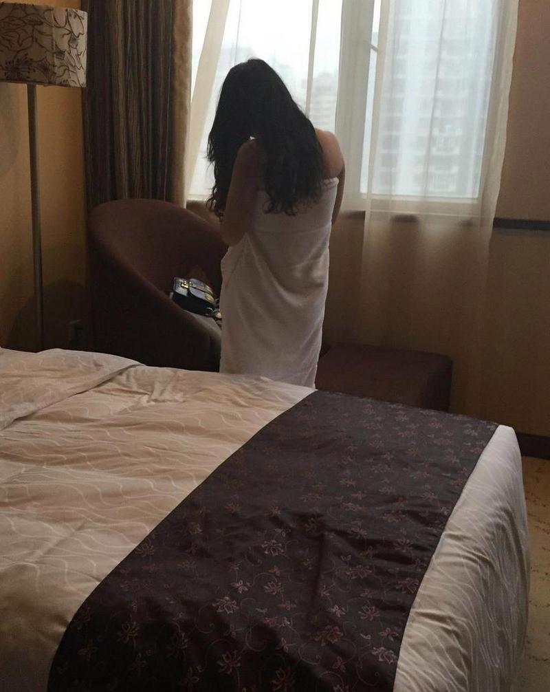 欧美一区二区在线看的相关介绍